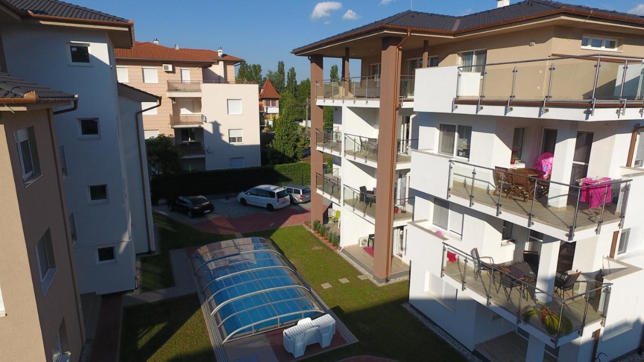 Laguna Beach Apartmanok Siófok Exterior foto