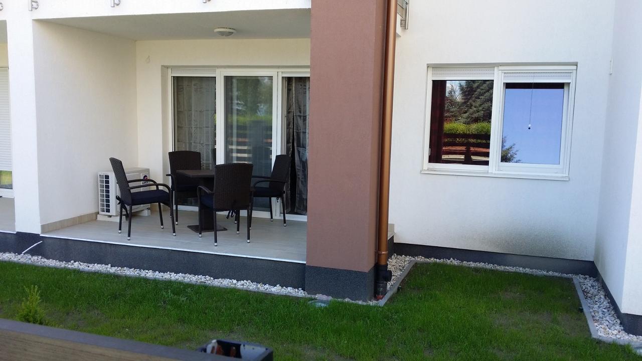 Laguna Beach Apartmanok Siófok Exterior foto